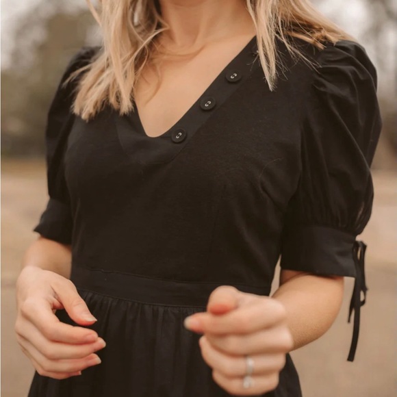 En Saison Romilla Dress ☆ - Picture 2 of 5